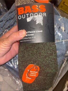 BASS Outdoor Men's Fleece-Lined Crew Socks in Green and Brown